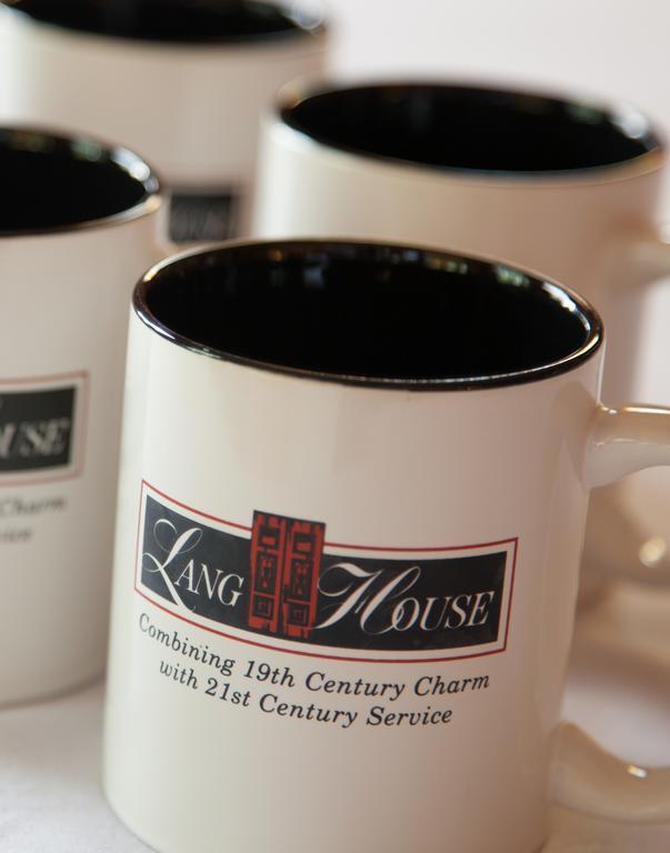 برلينغتون Lang House On Main Street Bed & Breakfast المظهر الخارجي الصورة