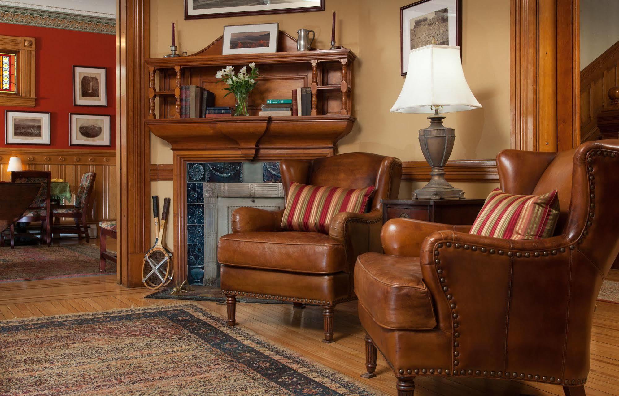 برلينغتون Lang House On Main Street Bed & Breakfast المظهر الخارجي الصورة