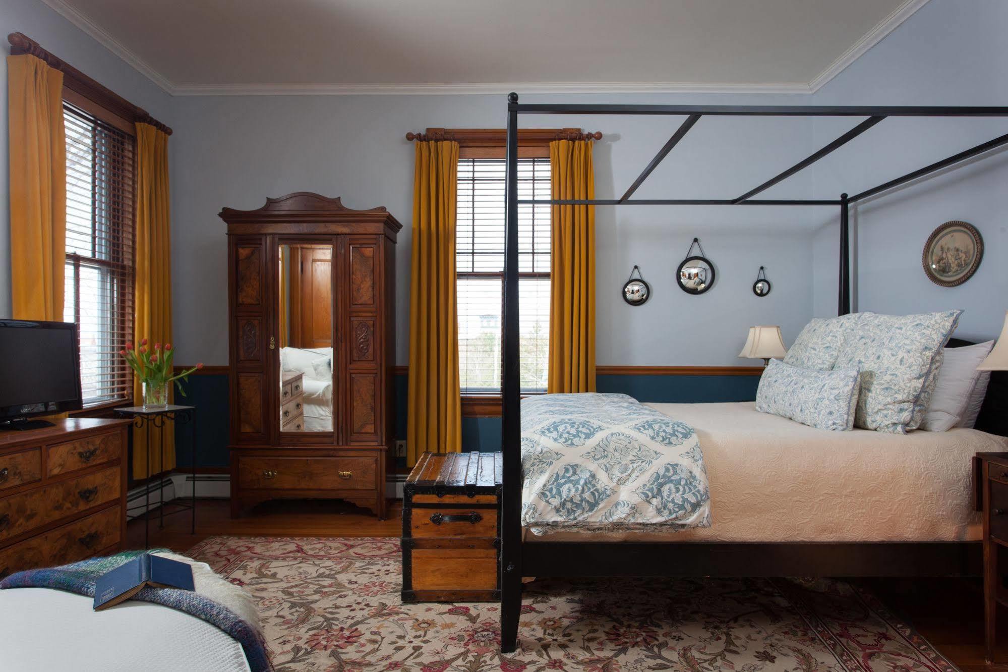 برلينغتون Lang House On Main Street Bed & Breakfast المظهر الخارجي الصورة
