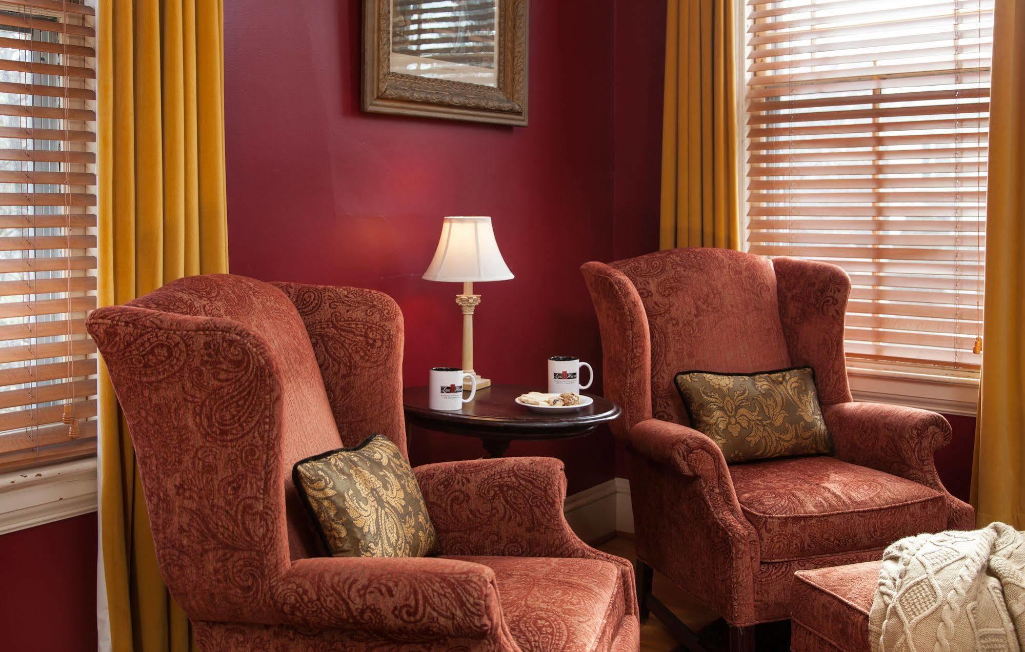 برلينغتون Lang House On Main Street Bed & Breakfast المظهر الخارجي الصورة